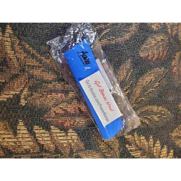 Acutos Blue Silicone Garlic Peeler Peel- NIP - Picture 3 of 3